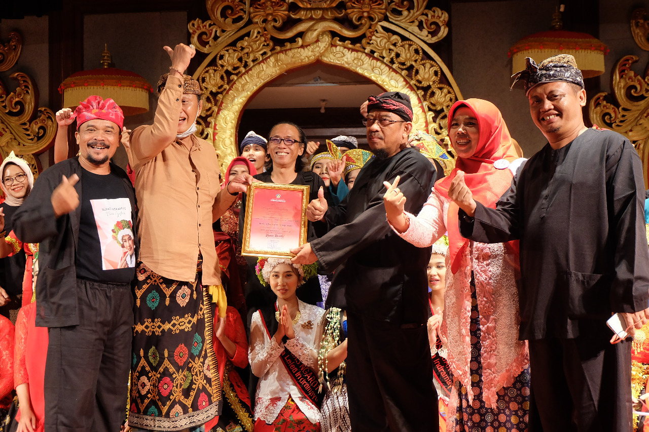 Ragam Kesenian Indramayu Tampil Di Pesta Kesenian Bali Ke-44 Tahun