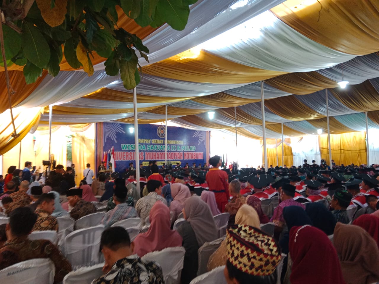Bupati Lampura di Wakili Sekdakab Menghadiri Wisuda ke ll Universitas Muhammadiyah Kotabumi