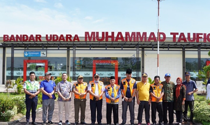 Penerbangan Perdana Susi AIR di Bandara Muhammad Taufiq Kiemas Tahun 2023