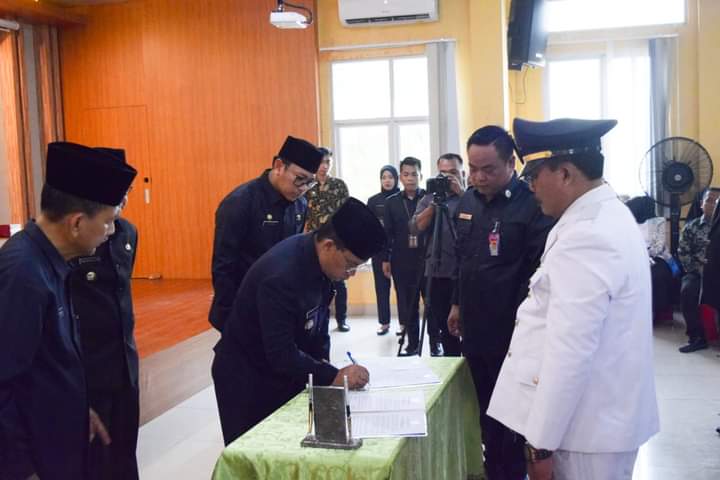Bupati Musirawas Utara Melantik Dan Mengambil Sumpah Jabatan Pimpinan Tinggi Pratama, Administrasi, Pungsional