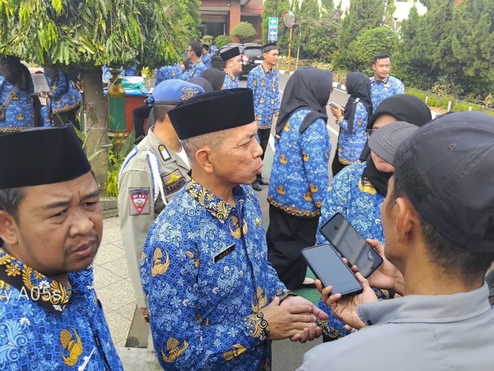 Ratusan  tenaga kesehatan kota Bekasi  terima SK PPPK oleh Kepala BKPSDM Kota Bekasi