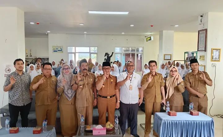 Asisten Administrasi Umum dan Keuangan Kab Musirawas Buka Resmi Lomba Resensi Buku Koleksi Perpustakaan Tk. SMP/MTS dan SMA/MA 