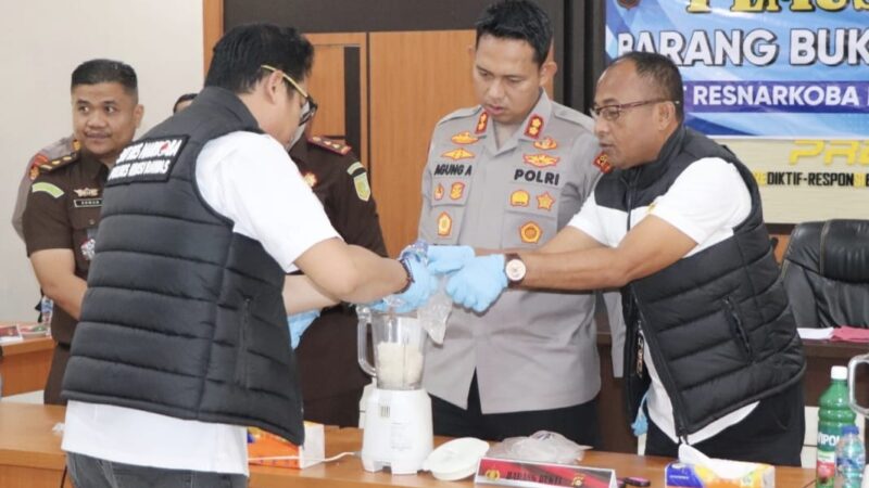 Selamatkan Ribuan Jiwa Manusia, Kapolres Musi Rawas Bersama Kajari dan BNNK Musnakan Sabu 590,81 Gram, Dari Tersangka MR dan DR