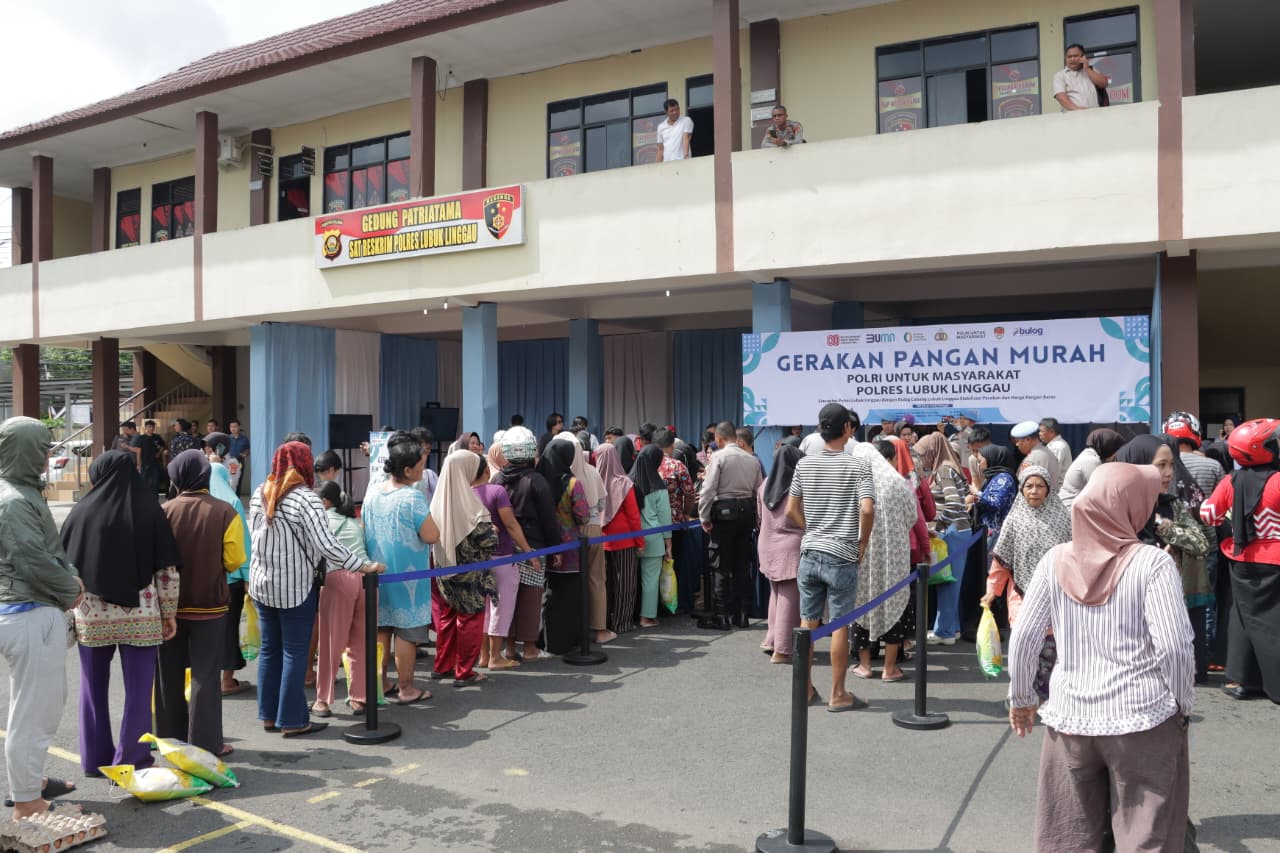 Sukseskan Gerakan Pangan Murah, Kolaborasi Antara Polres Lubuklinggau dengan Bulog Terjual 12 Ton Beras