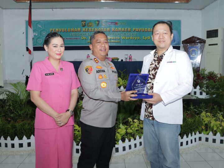Pentingnya Akan Kesehatan, Jajaran Polwan Polres Lubuklinggau Ikuti Penyuluhan Kesehatan Tentang Kanker Payudara