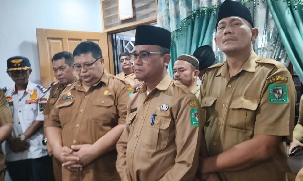 𝐏𝐞𝐦𝐤𝐚𝐛 𝐒𝐢𝐦𝐚𝐥𝐮𝐧𝐠𝐮𝐧 𝐁𝐞𝐫𝐝𝐮𝐤𝐚, 𝐊𝐚𝐝𝐢𝐬 𝐏𝐞𝐫𝐡𝐮𝐛𝐮𝐧𝐠𝐚𝐧, 𝐒𝐚𝐛𝐚𝐫 𝐏𝐚𝐫𝐝𝐚𝐦𝐞𝐚𝐧 𝐒𝐚𝐫𝐚𝐠𝐢𝐡 𝐌𝐞𝐧𝐢𝐧𝐠𝐠𝐚𝐥 𝐃𝐮𝐧𝐢𝐚