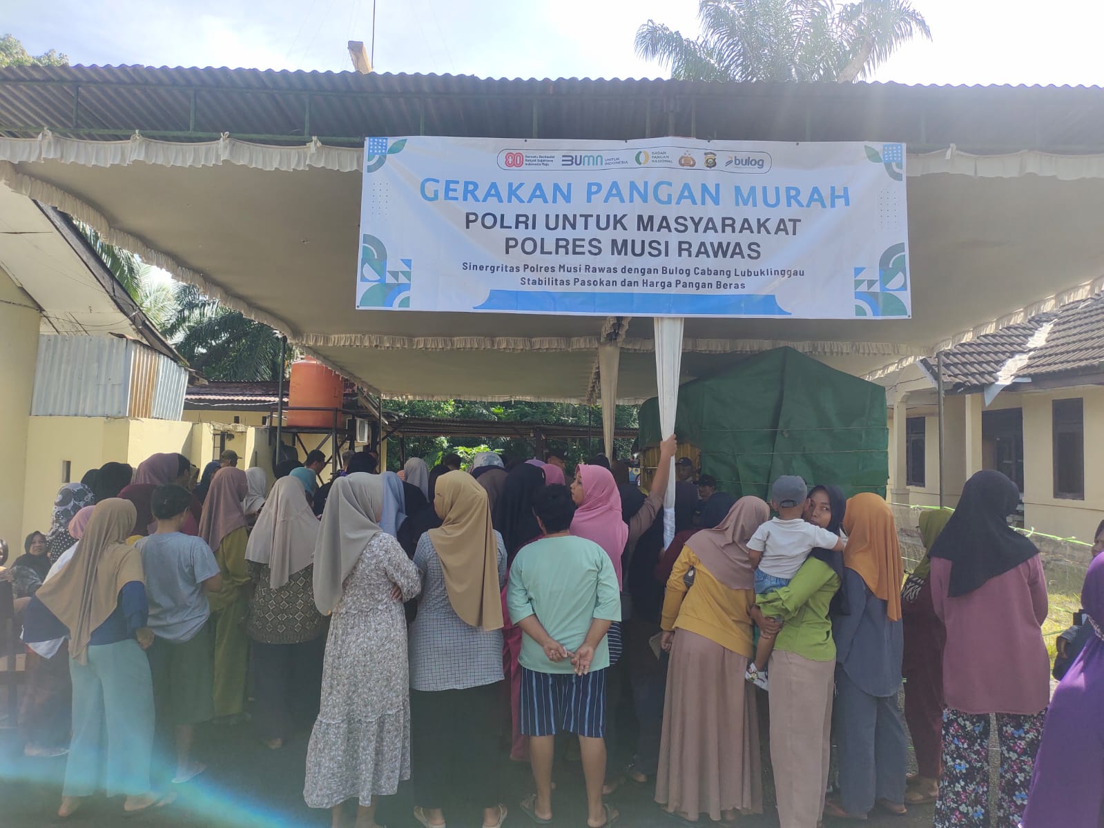 Terapkan Gerakan Pangan Murah, Polres Musi Rawas Bersama Bulog Lubuklinggau, 35 Ton Beras Ludes Terjual di Purwodadi dan Jayaloka