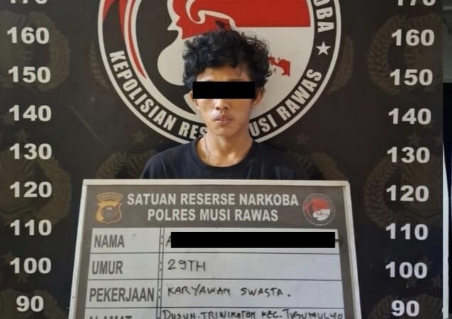 Diduga Kepergok Lagi Timbang Sabu, AP di Gerbek Tim “Eagle” Satresnarkoba Polres Musi Rawas 