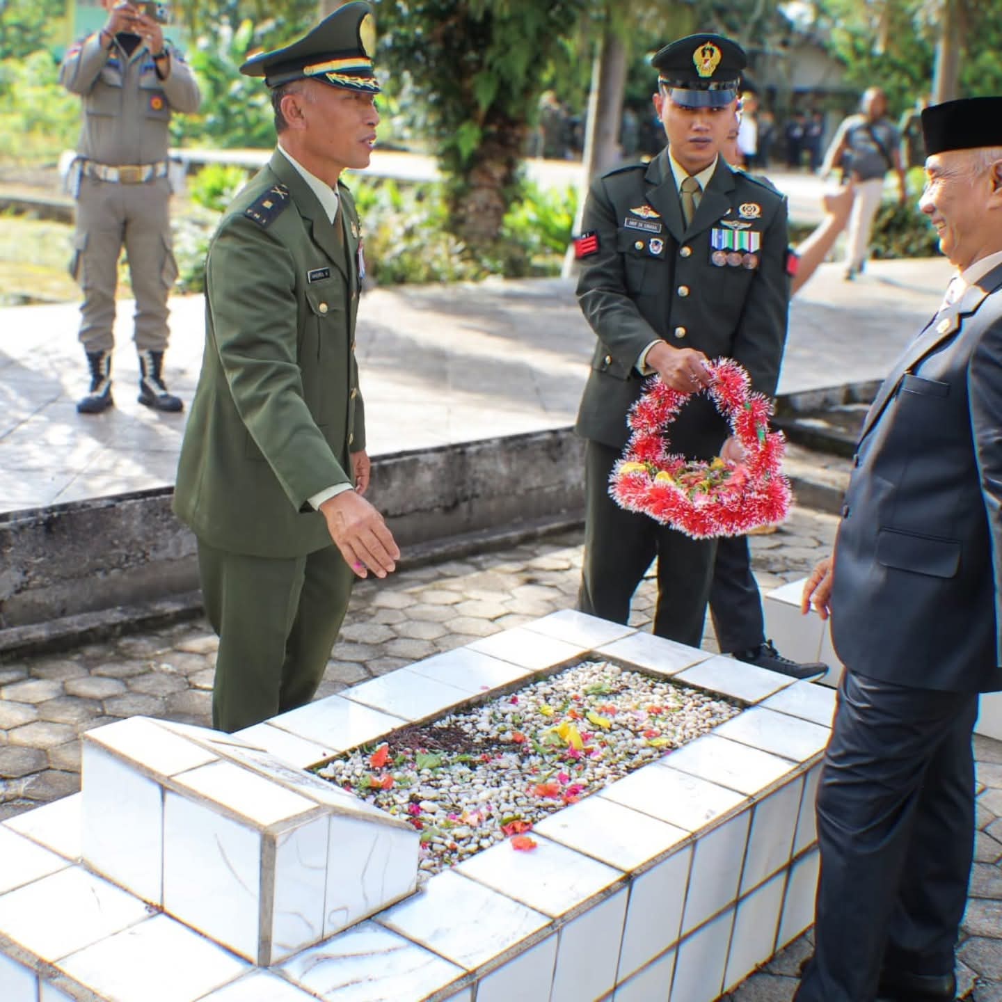 Kasdim 0406/Lubuklinggau Pimpin Upacara Ziarah Nasional HUT ke-80 TNI