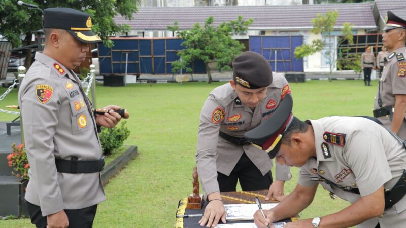 Polres Lubuklinggau Laksanakan Serah Terima Jabatan , Kabagren, Kasat Samapta, Kasat Lantas, Kasiwas