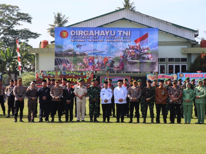Perkuat Sinergitas, Wakapolres Musi Rawas Hadiri Upacara HUT TNI ke-80, Serta Berikan Nasi Tumpeng ke Kodim 0406 Lubuklinggau