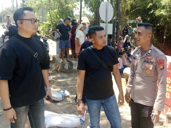 Tim Gabungan Polsek Muara Beliti Sigap Cek TKP Korban Diduga Jatuh ke Sungai Beliti Terbawa Arus