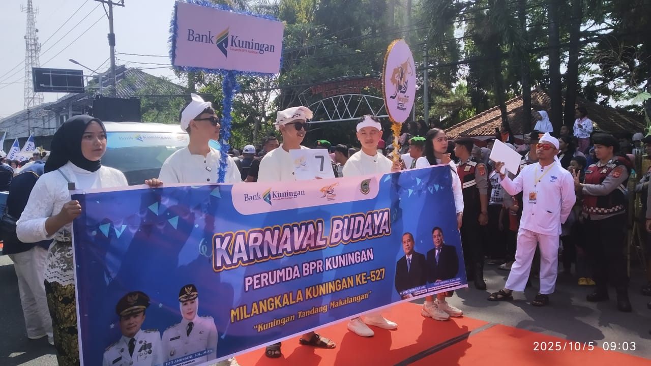 Bank Kuningan Semarakkan Karnaval Budaya HUT ke-527 Kabupaten Kuningan dengan Kreativitas dan Semangat Kebersamaan