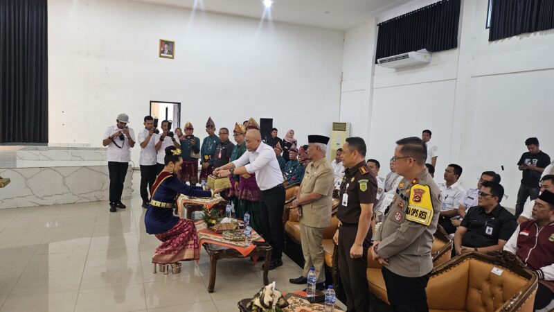 Wujud Dukungan Polri Terhadap Pelestarian Budaya dan Kearifan Lokal Kompol M. Syamsul Zachri, Wakapolres Lubuk Linggau, Hadir Dalam Acara