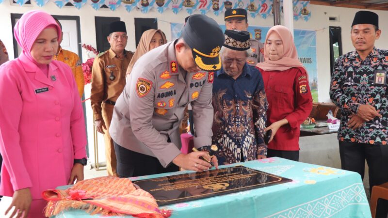 Sentuhan Kemanusiaan, Kembalikan Senyum Warga Desa Remayu — Kapolres Musi Rawas Serahkan Kunci Bedah Rumah Hasil Donasi Personel