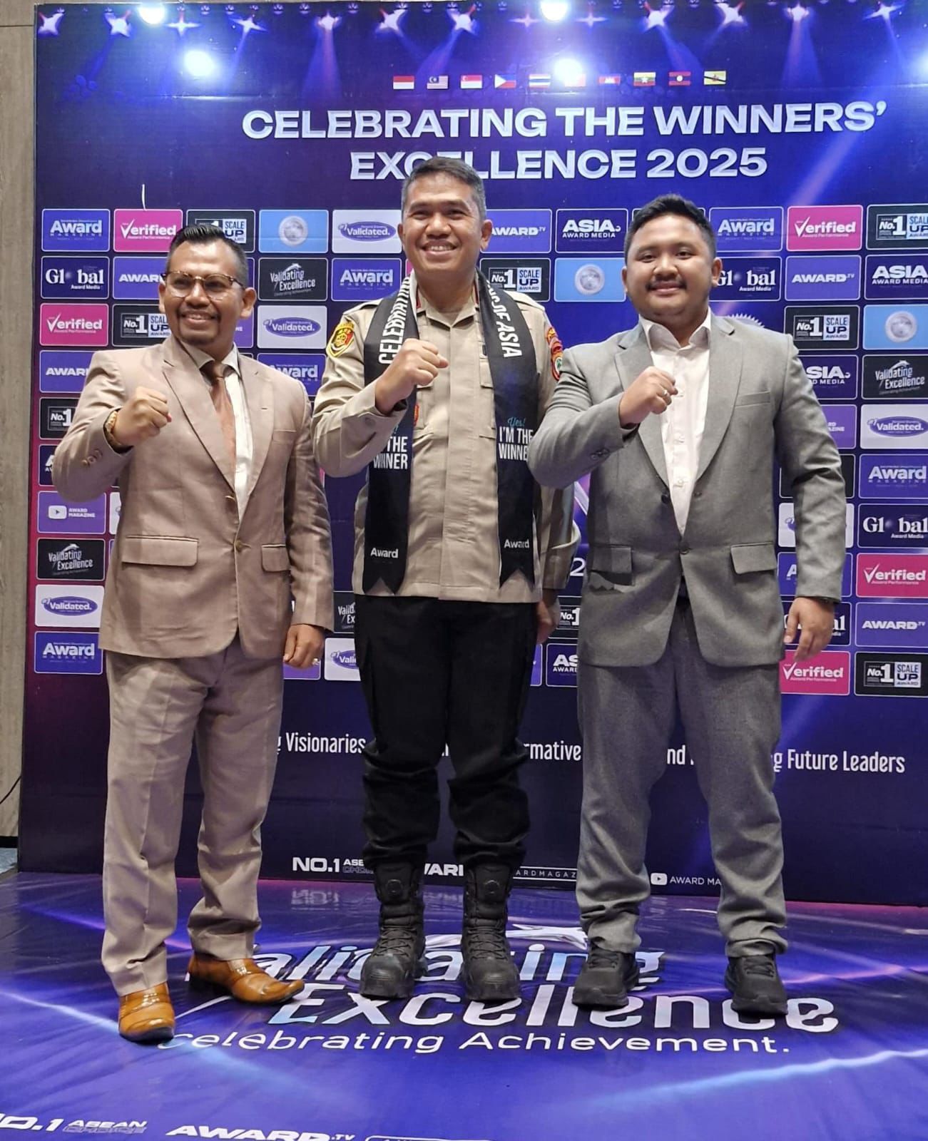 Ditreskrimsus Polda Gorontalo Raih Penghargaan bergengsi dari Indonesia Award Magazine dengan kategori “Best Integrity and Innovative Leader 2025”.