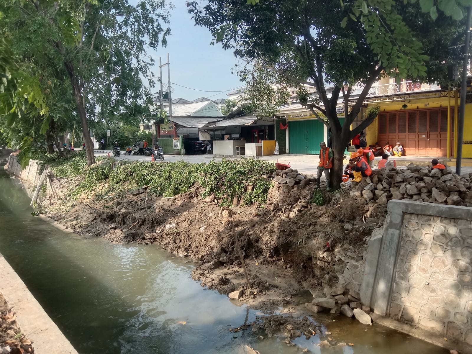 Robohnya Turap Kali Rawalumbu Disebabkan Cuaca Ekstrem, Kontraktor Siap Lakukan Perbaikan
