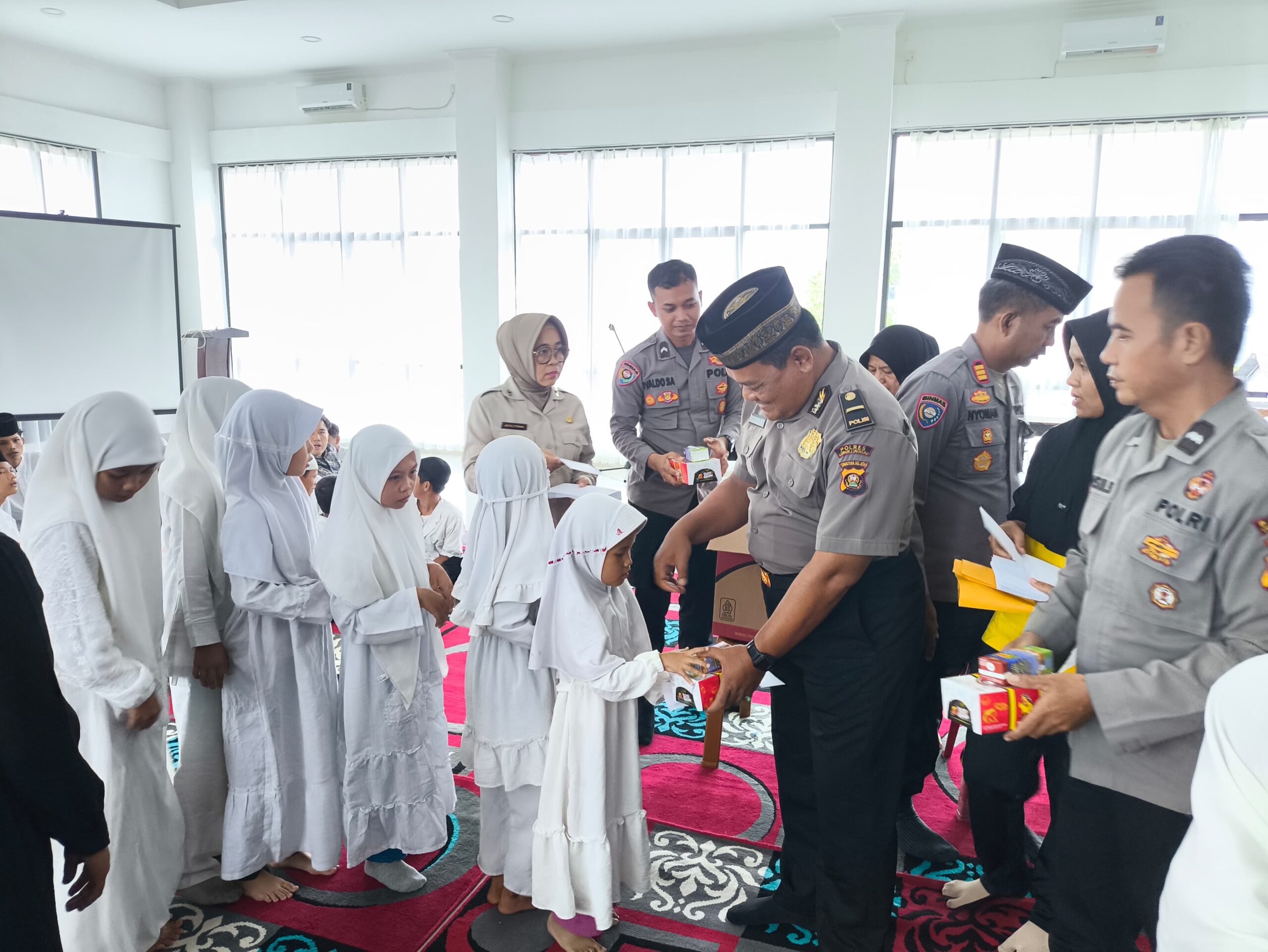 Semangat Kepedulian, Polres Lubuk Linggau Polda Sumatera Selatan Santuni Anak Yatim Piatu