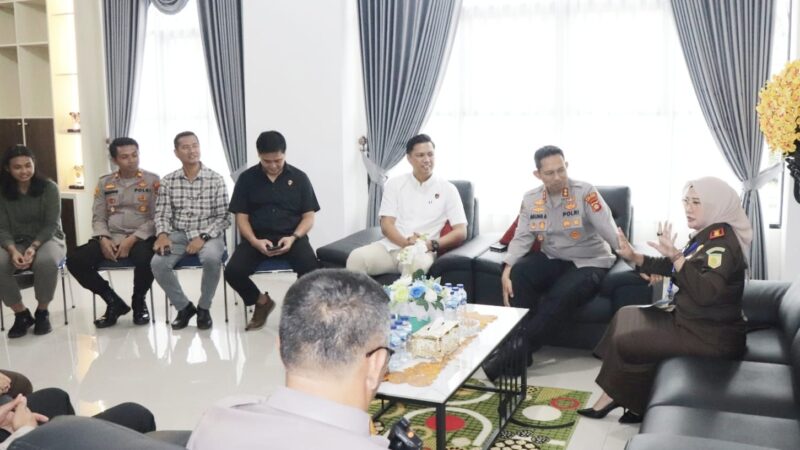 Perkuat Sinergitas Dalam Penegakan Hukum, Kapolres Musi Rawas Silaturahmi Sekaligus Kunjungan Kerja ke Kepala Kejaksaan Negeri Musi Rawas