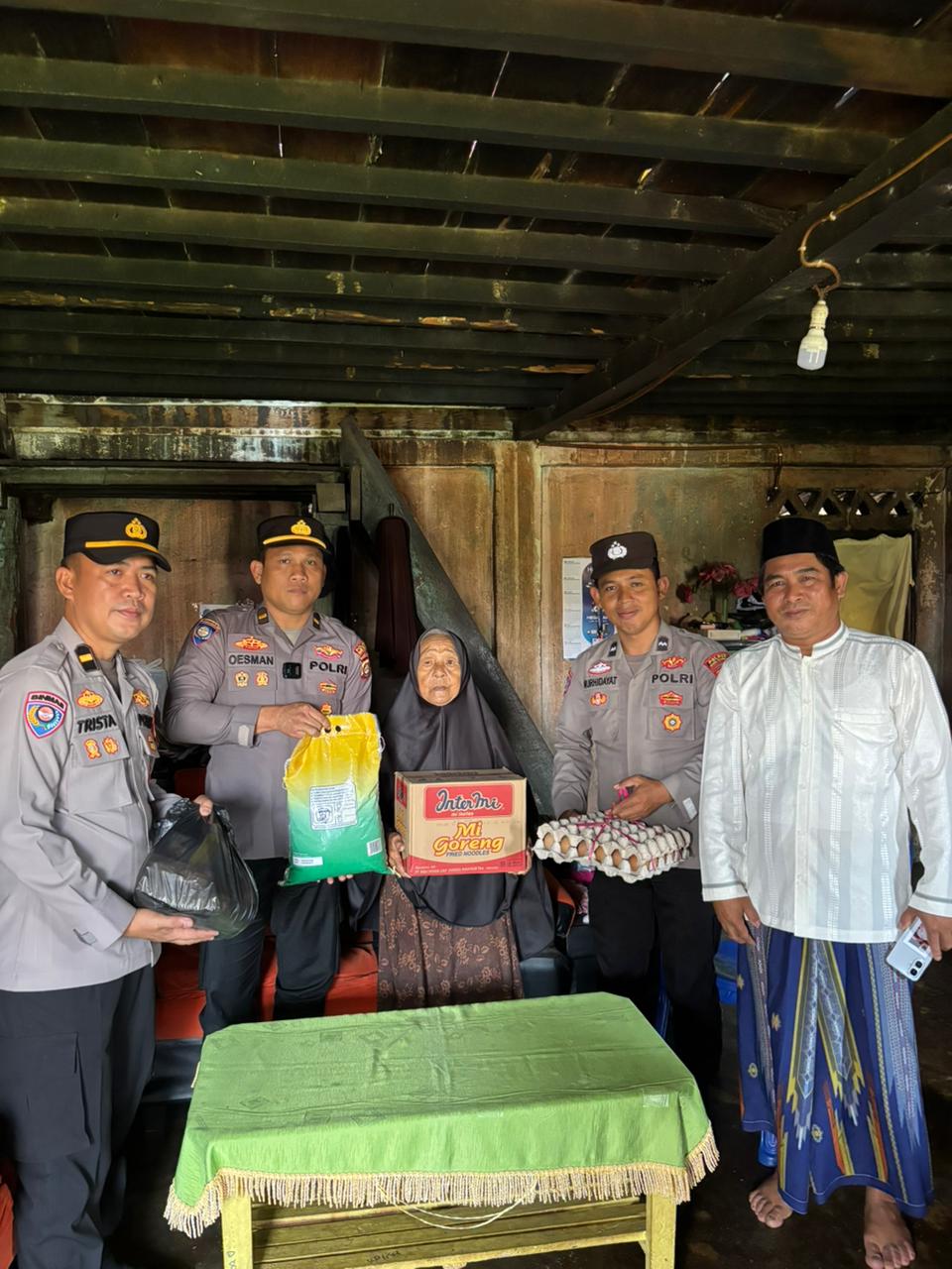 Kapolres Musi Rawas Utamakan Kepedulian Sosial, SAHABAT Binmas dan MANG BELITI Hadir Berbagi untuk Warga