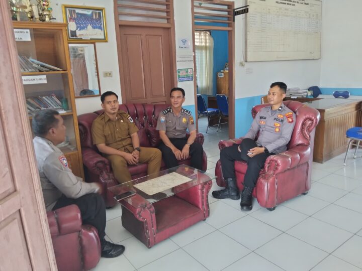 Perkuat Pengamanan Swakarsa Dengan Masyarakat, Sat Binmas Polres Lubuklinggau Sambang Dan Sosialisasi ke Forum Kemitraan Polri 