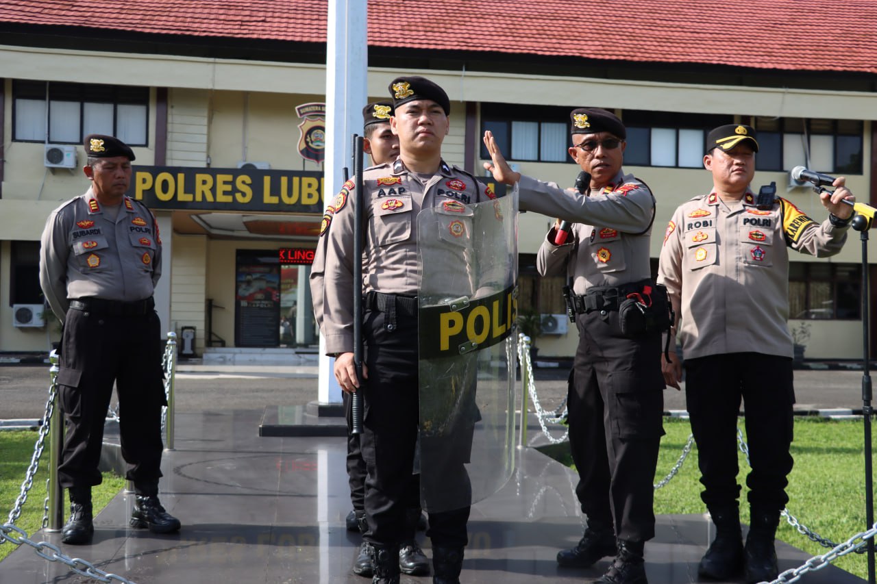 Menghadapi Berbagai Jenis Ancaman dan Gangguan Keamanan Yang Mungkin Terjadi, Waka Polres Lubuk Linggau Pimpin kegiatan Simulasi Sispam Mako 