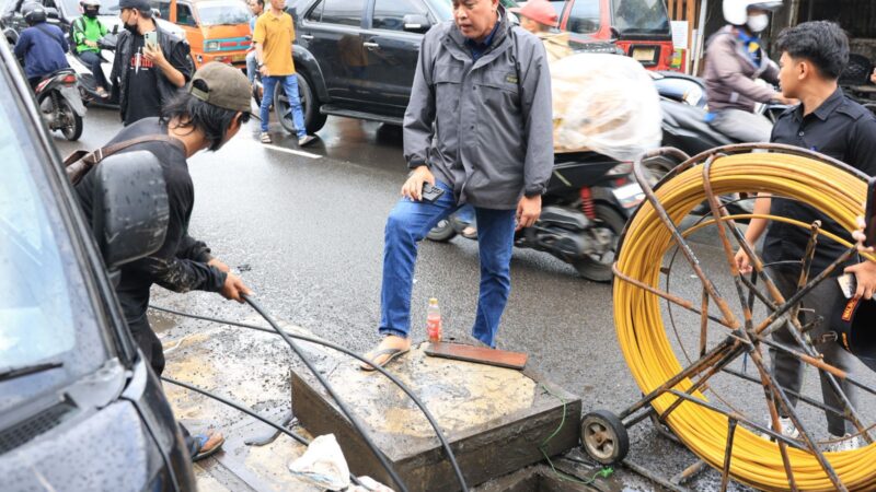 Wali Kota Bekasi Hentikan Penggalian Kabel Optik di Kali Abang Tengah, Proyek Tanpa Kejelasan Izin Langsung Diberhentikan