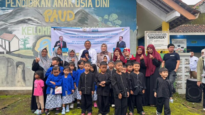 Dari Posyandu hingga PAUD, Program BPBL PLN Sentuh Fasilitas Umum di Cisantana, Rokhmat Ardiyan Tekankan Pemerataan Energi