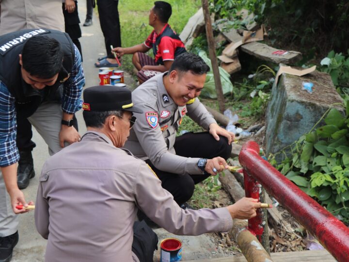 Implementasi Nyata Dukungan Polri Terhadap Program Asta Cita, Polres Musi Rawas Renovasi Jembatan Besi Sungai Pring di Desa Pulau Panggung