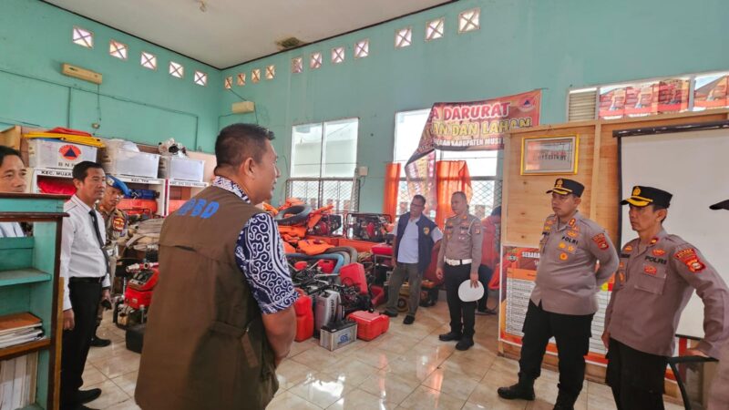 Kapolres Musi Rawas Kunjungi BPBD, Bahas Kesiapan Penanggulangan Bencana Jelang Idul Fitri