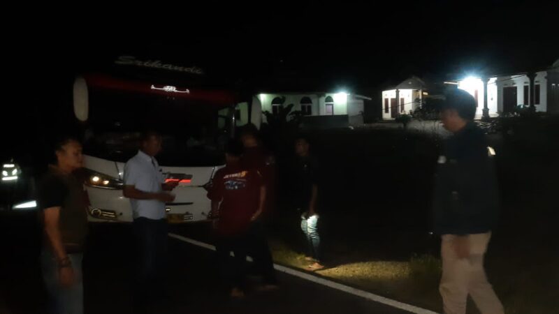 Kapolres Musi Rawas Instruksikan Pelayanan Maksimal, Kapolsek STL Ulu Terawas Cek Bus Rusak di Jalinsum