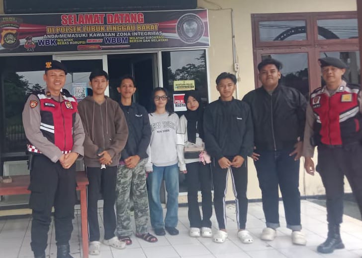 Sinergi Antar-Wilayah: Estafet Hingga Batas Provinsi  Sat Samapta Polres Lubuk Linggau Berikan Pengawalan Terhadap Mahasiswa