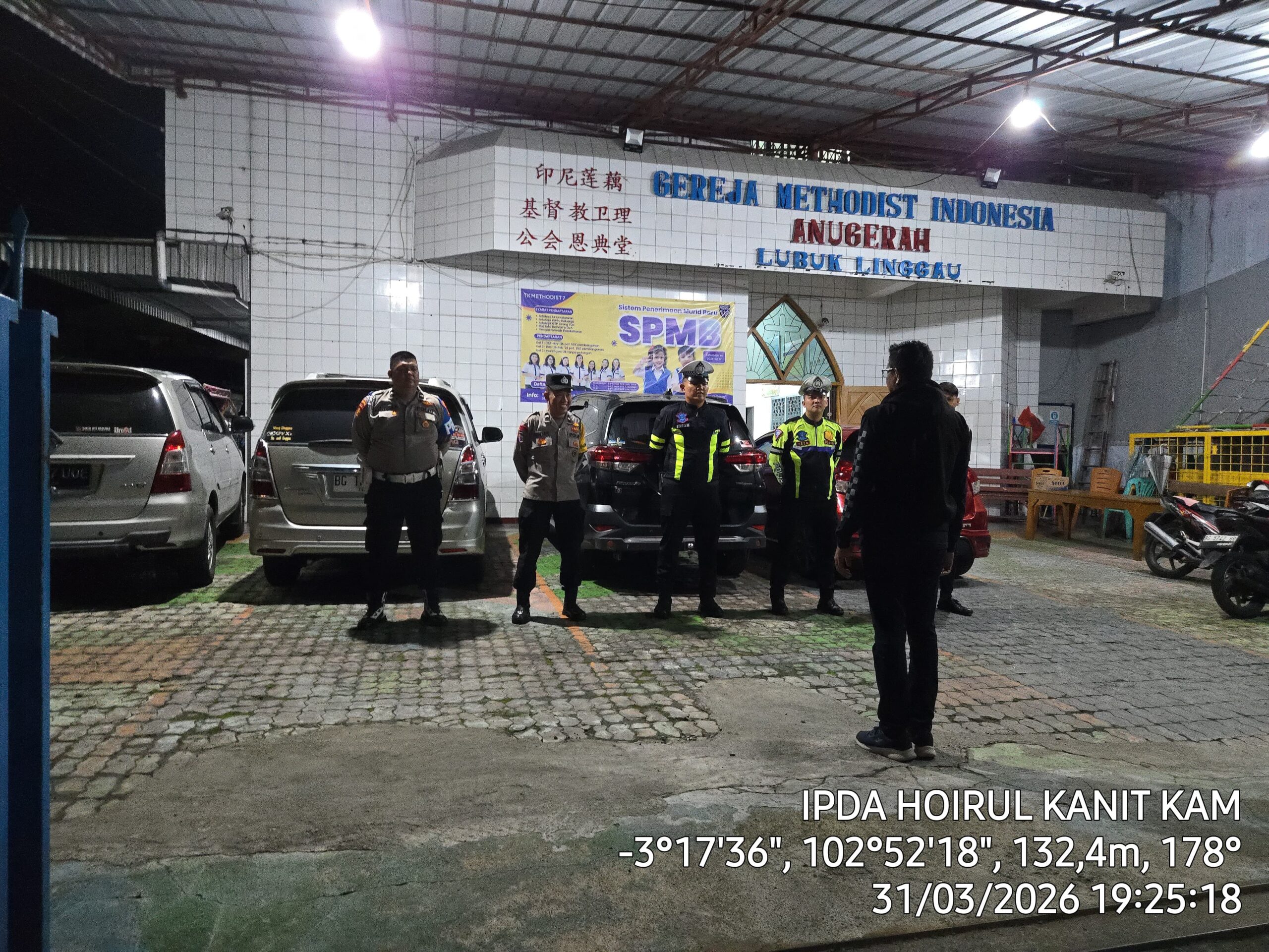 Komitmen Berikan Rasa Aman Jajaran Polres Lubuk Lakukan Pengamanan Ketat Dalam Rangka Rangkaian Ibadah Kebaktian Paskah