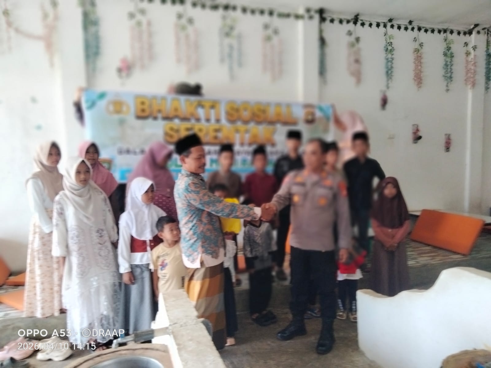 Polsek Tugumulyo, Polres Musi Rawas Tebar Kepedulian, Ratusan Sembako Dibagikan dalam Bakti Sosial Hari Bhayangkara ke-80