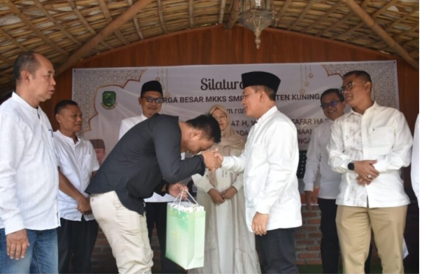 Bupati Kuningan Ajak Perkuat Kebersamaan dan Komitmen Pendidikan di Momentum Halalbihalal MKKS SMP