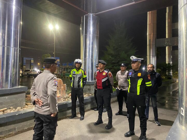 Pastikan Situasi Kamtibmas Tetap Kondusif, Polres Lubuk Linggau Gelar Patroli Skala Besar Momentum Kelulusan Siswa