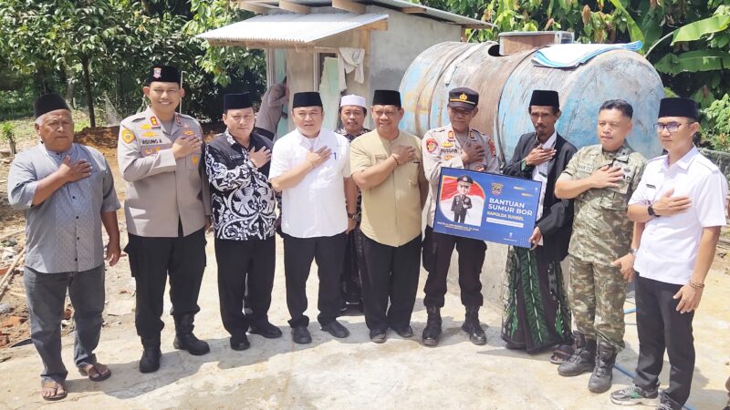 Raih Peringkat Pertama Pembangunan Sumur Bor Terbanyak se-Sumsel, Kapolres Musi Rawas Terima Apresiasi Kapolda Sumsel Saat Resmikan Sumur Bor di Desa L Sidoarjo