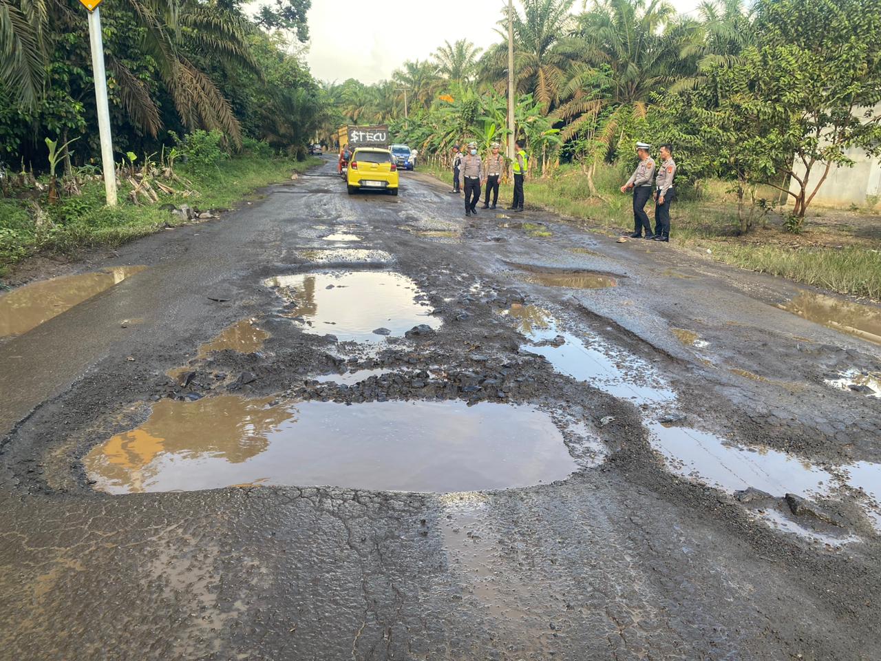 Pastikan Kondisi Jalan Nasional di Kabupaten Musi Rawas, Polres Musi Rawas Bersama Ditlantas Polda Sumsel Lakukan Survei Jalan 