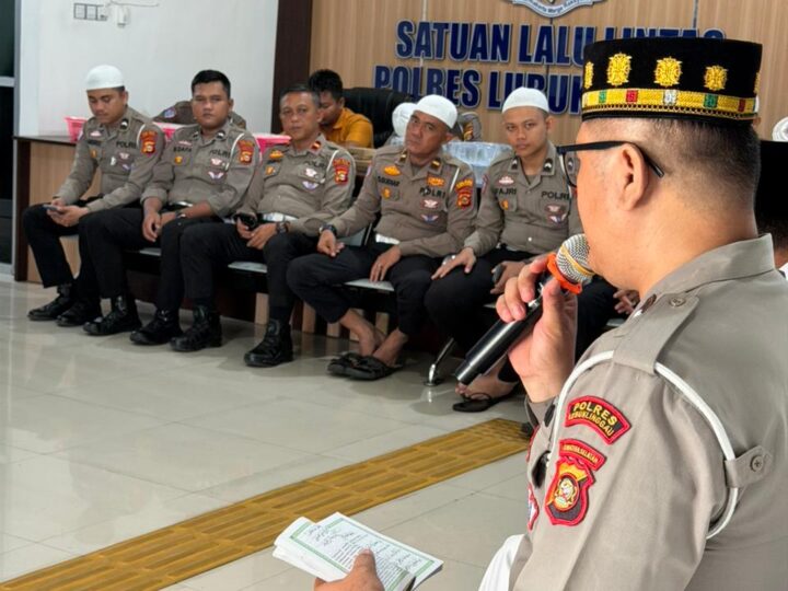 Satuan Lalu Lintas Polres Lubuk Linggau Gelar kegiatan rohani bertajuk “Lalu Lintas Dalam Doa” 