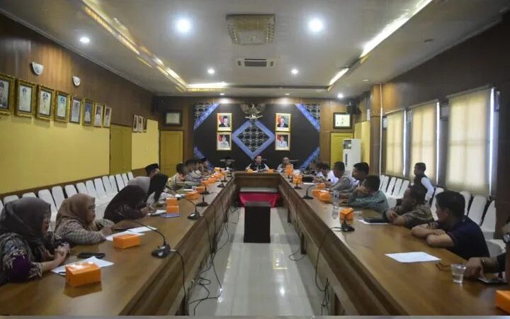Asisten Pemerintahan dan Kesra, Agus Susanto Bersama OPD Rapat Penyambutan dan Pemulangan Jamaah Haji