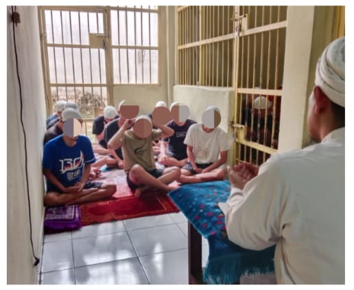 Polres Lubuklinggau Lakukan Pembinaan Rohani dan Mental , Para Tahanan Teteskan Air Mata Renungi Nasib Dibalik Jeruji Besi 