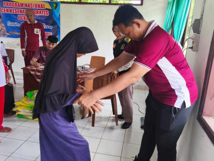 Sentuhan Kemanusiaan Polri, Kapolres Musi Rawas Salurkan Bantuan dan Cek Kesehatan di Panti Jompo Harapan Kita, Dalam Rangka Hari Bhayangkara ke-80