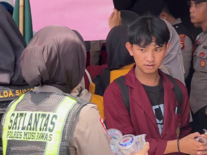 Merajut Aspirasi dalam Kedamaian: Sinergi Humanis Polres Musi Rawas di Tengah Aksi Mahasiswa