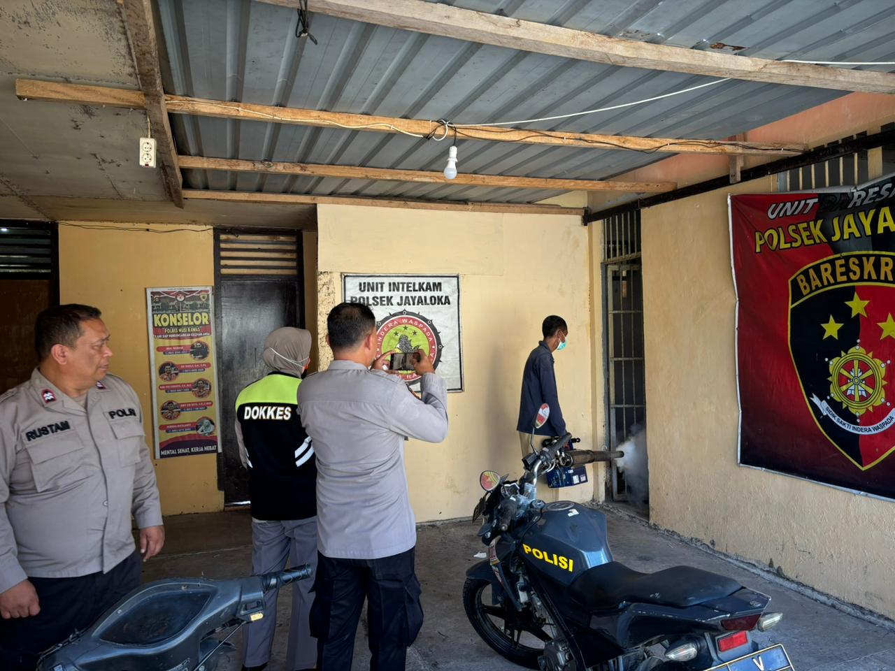 Sidokkes Polres Musi Rawas Gelar Fogging di Seluruh Polsek Jajaran Jelang HUT Bhayangkara Ke-80 
