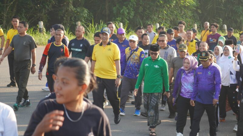Sinergi Polres Musi Rawas, Stakeholder, dan Warga dalam Jalan Sehat Hari Bhayangkara ke-80