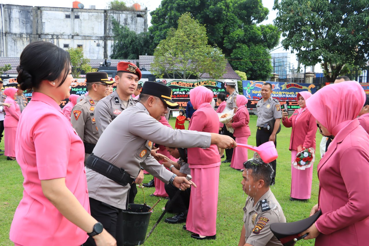 Polres Lubuk Linggau Gelar Upacara Kenaikan Pangkat Korps Raport 48 Personel
