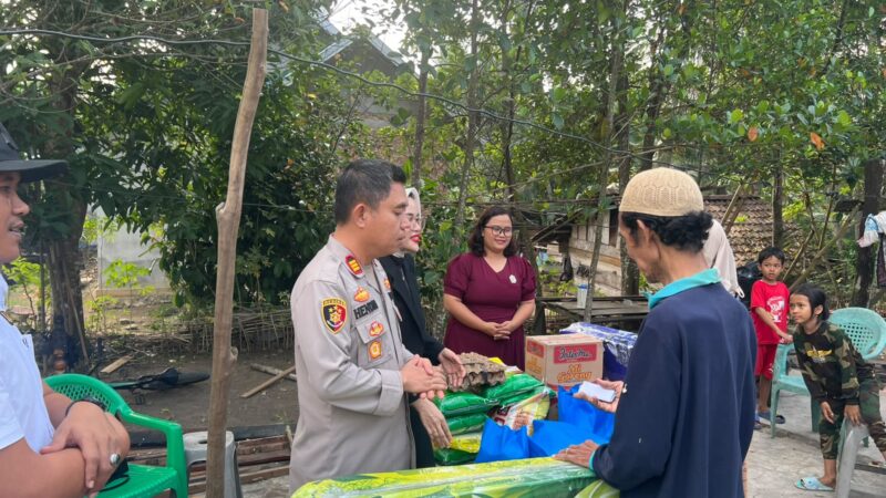 Wujud Nyata POLRI Presisi: Sentuhan Kasih Kapolda Sumsel Ringankan Beban Korban Kebakaran di Musi Rawas